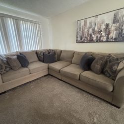 Ashley’s Furniture 6 Seat Sectional Sofa/Couch. $350 Or Best Offer Must Go ASAP!