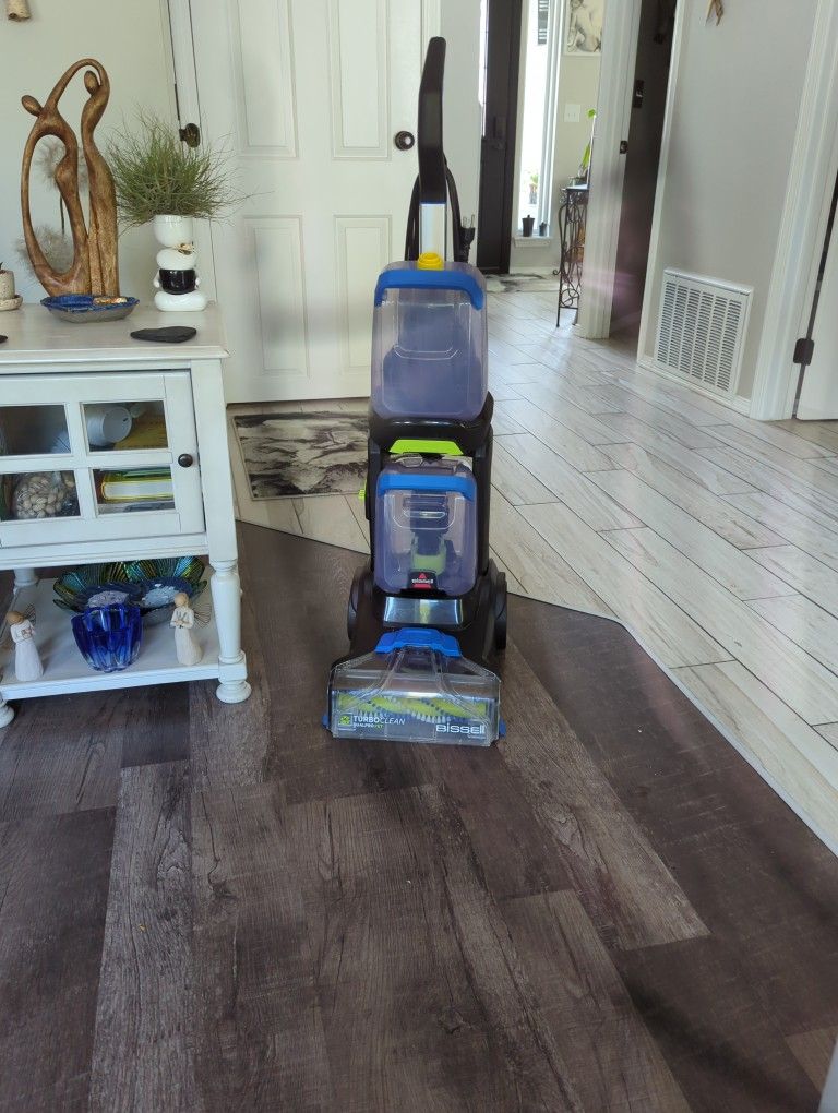 Bissell Carpet Shampooer