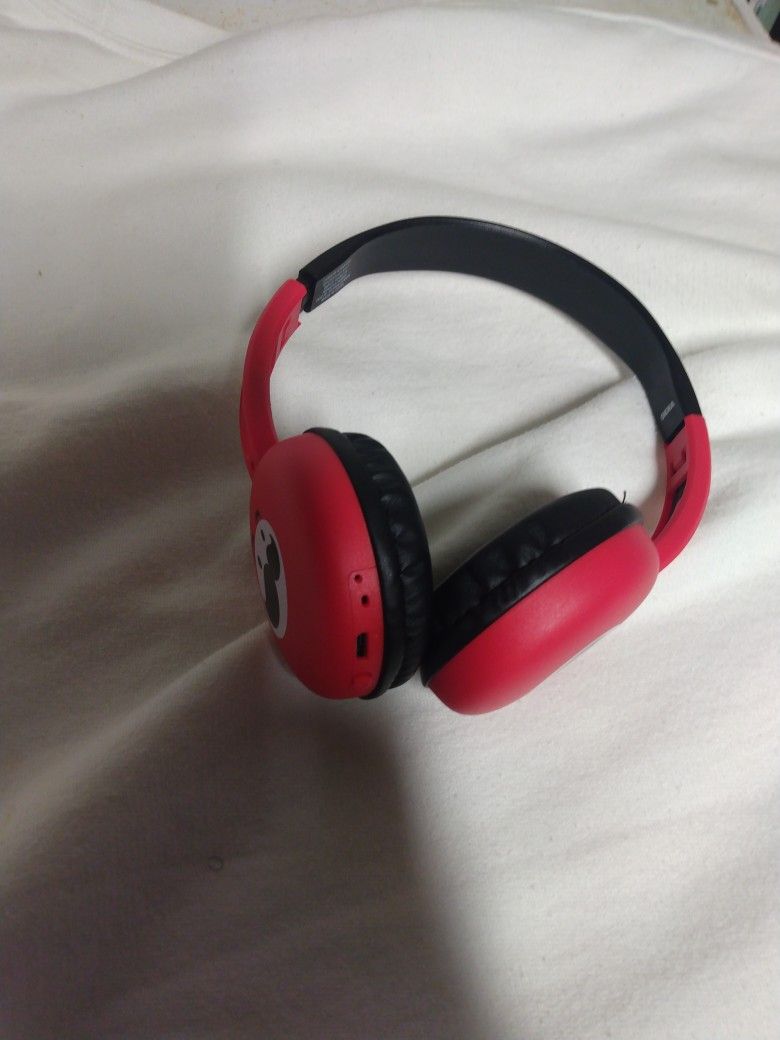 Pringles Wireless Bluetooth Headphones