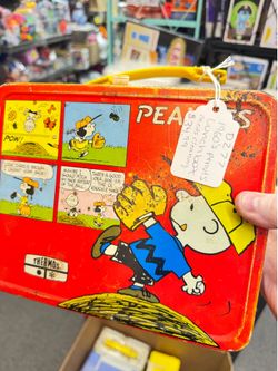 Peanuts 1960 metal lunchbox