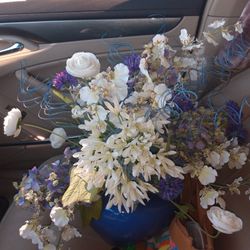 Lg Beautiful Flower Arrangement ( Purple Vase)