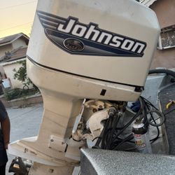 2000 225 Johnson  Boat Motor 