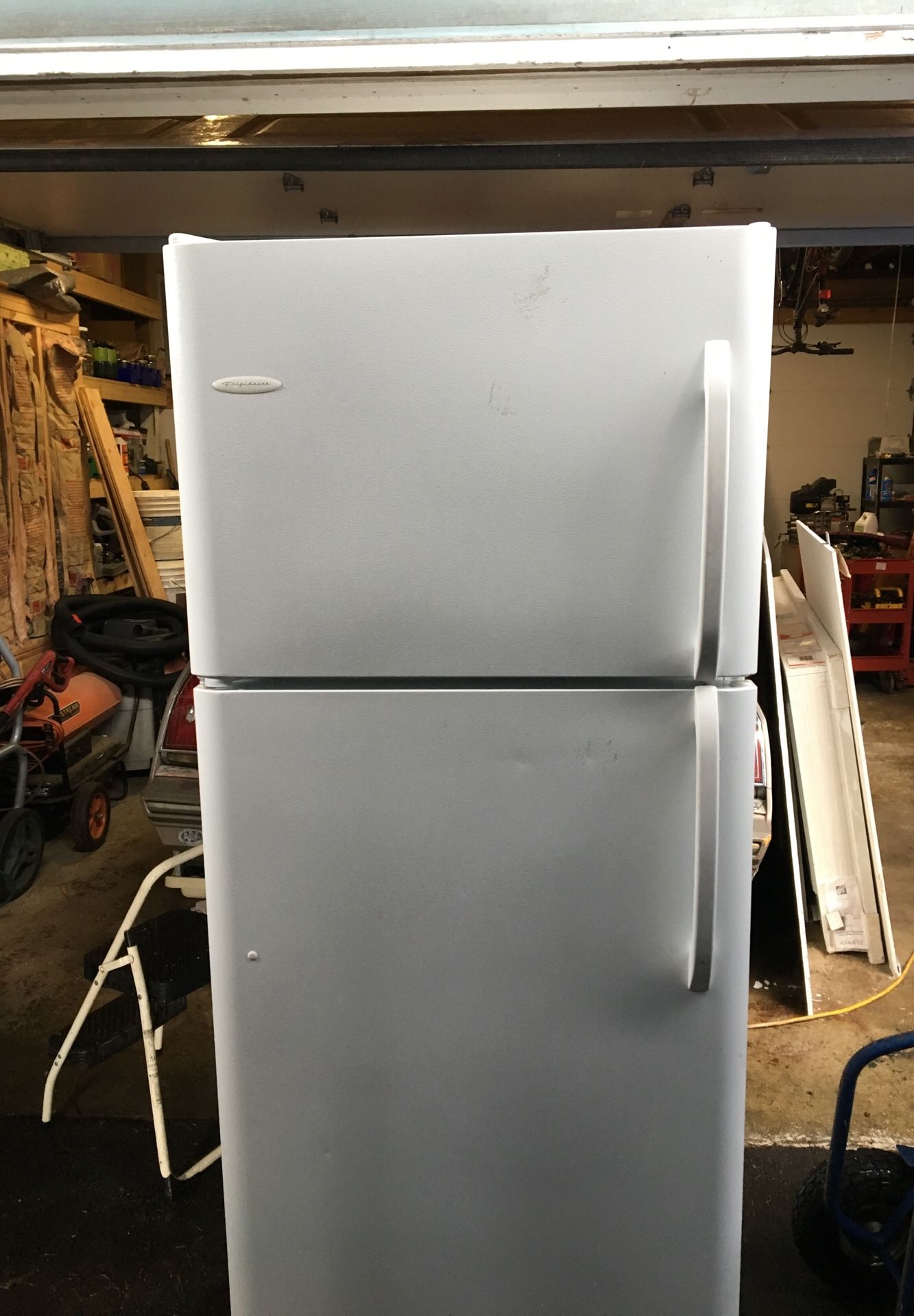 Frigidaire refrigerator freezer