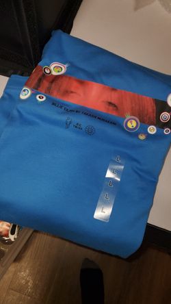 Billie Eilish Takashi Muraki Uniqlo Tee Shirt Large