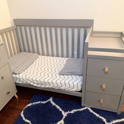 Delta Children Crib N Changer 