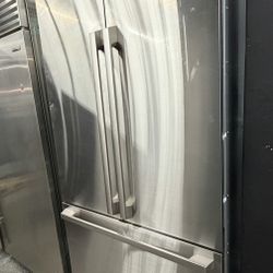 Dacor Transitional 36” Built In French Door Refrigerator Ice Maker