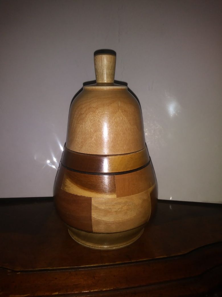 Wooden jar