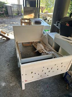 Free IKEA Bed