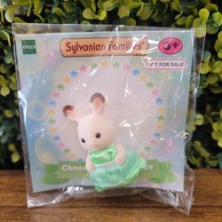 Sylvanian Families Chocolate Rabbit Baby (Fairy Dress)