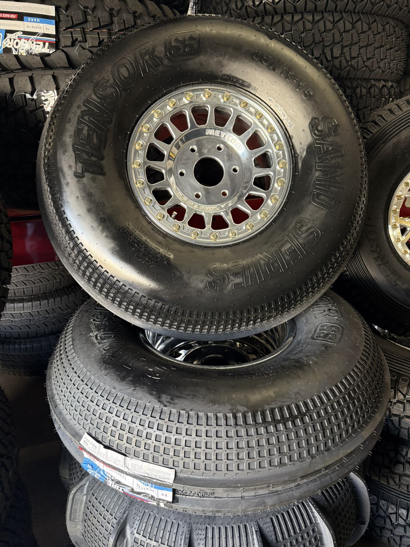 15” Method 413 With 35” Tensor Sand Tires For MavR