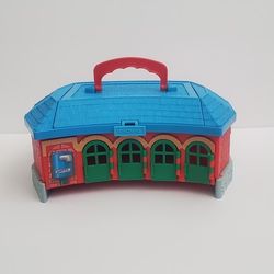 2002 Thomas the Train Take Along Roundhouse Portable Playset