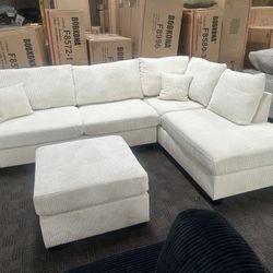 Cream Sectional W/ Ottoman 