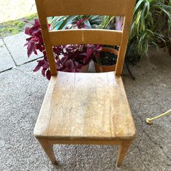 Vintage Kid’s School Chair/Solid!