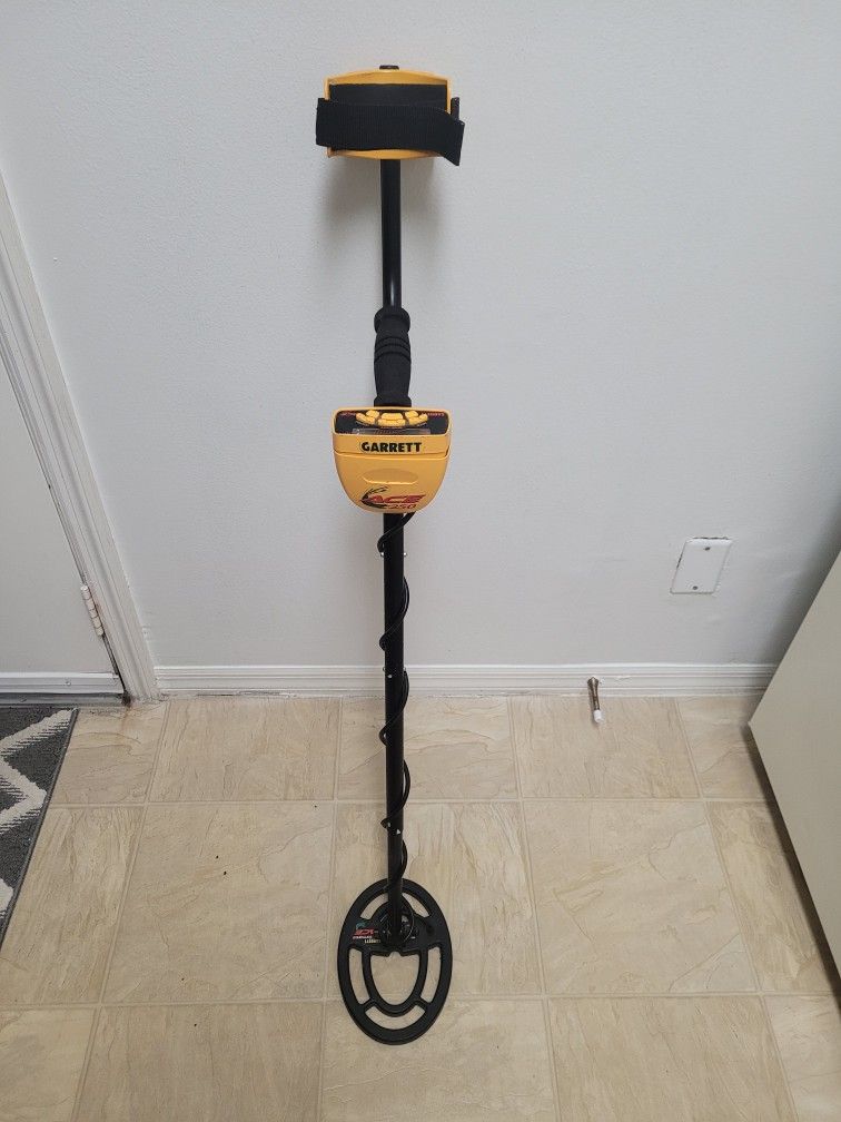 Garrett Ace 250 Metal Detector