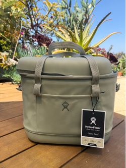 Hydro Flask 20L cooler NEW