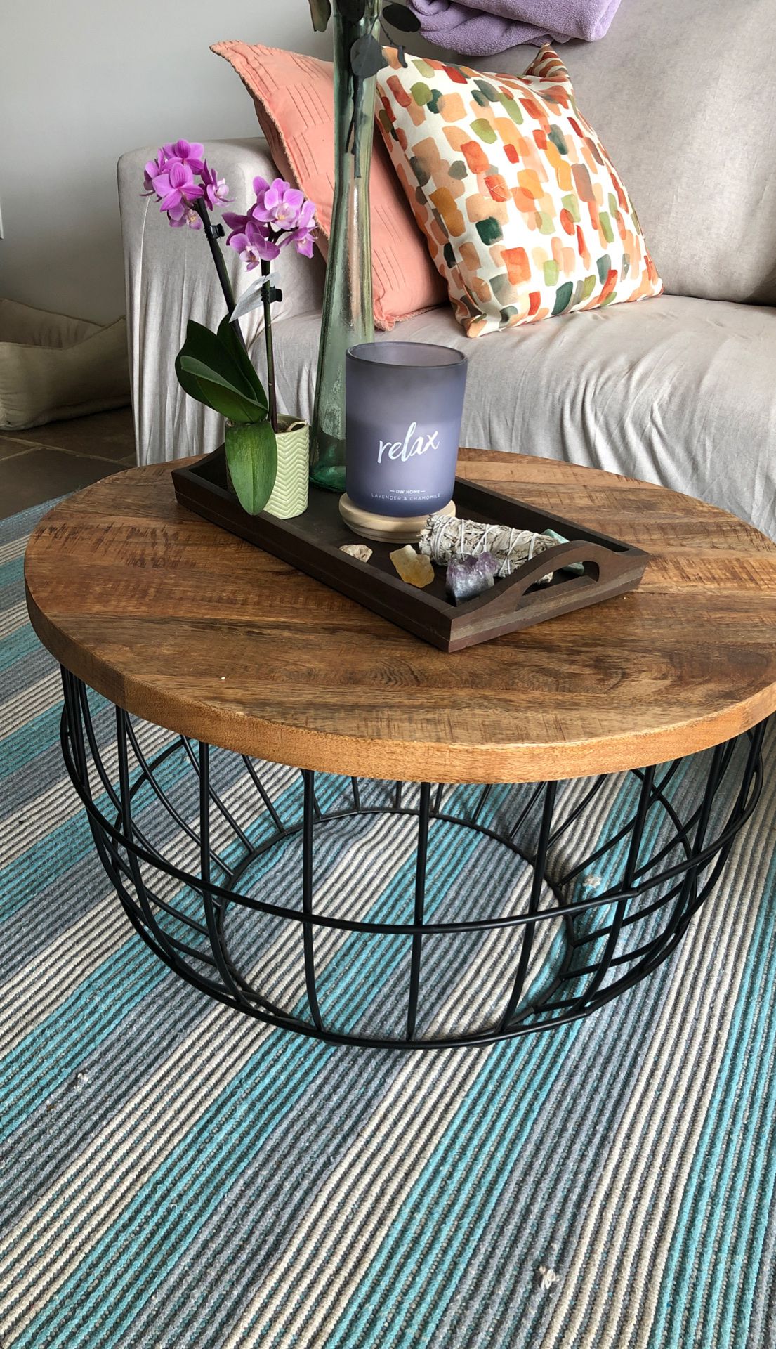 Coffee / living room table
