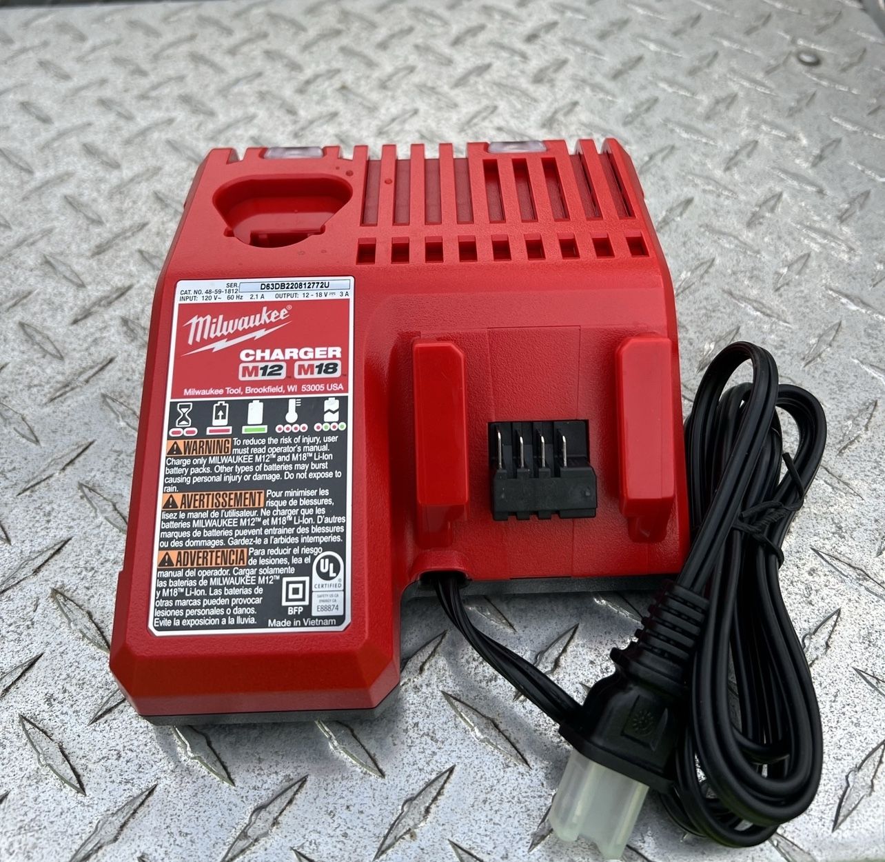 Milwaukee M18/12 Charger Brand New Never Used π¨π¨π¨π¨