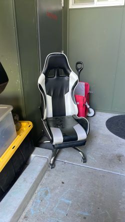 Gaming chair