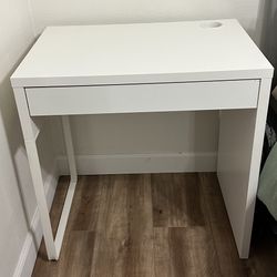 IKEA Micke Desk In White