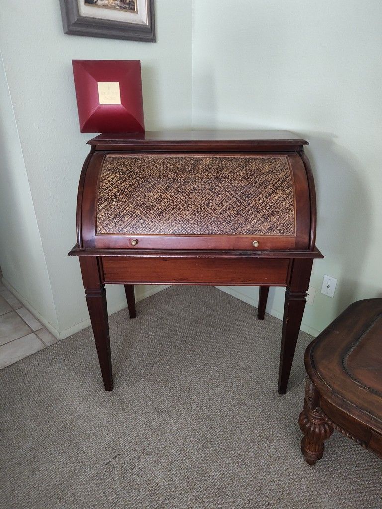 Roll Top Desk 