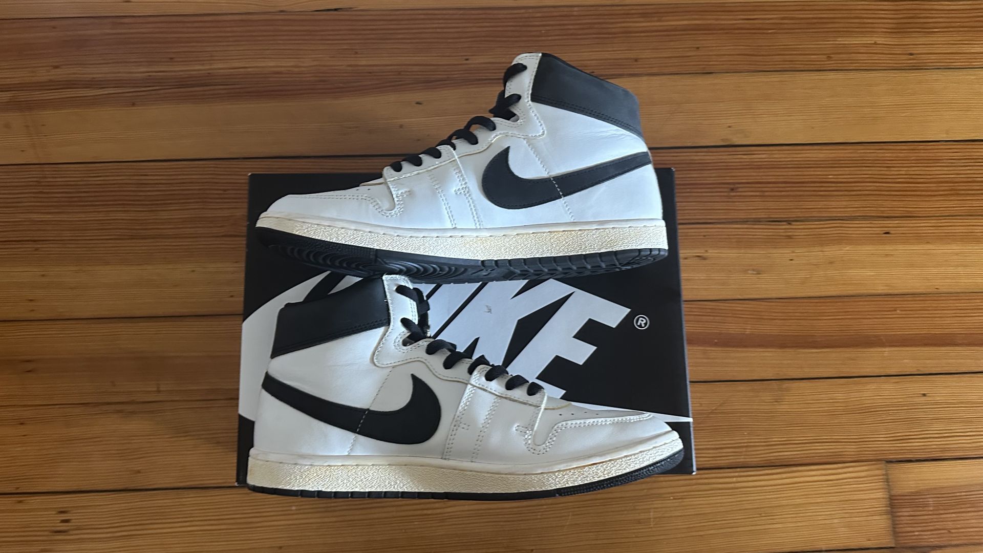 A Ma Maniere Air Ship Size 12 (Jordan)