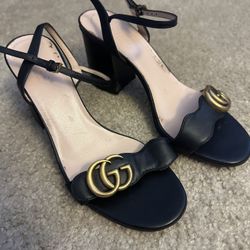 GUCCI MARMONT SANDALS 