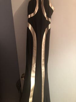 An Original Faviana Gown!! Prom Or Wedding Ready!!