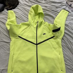 Brand New !! Nike Tech Hoodie Jacket🔥🔥