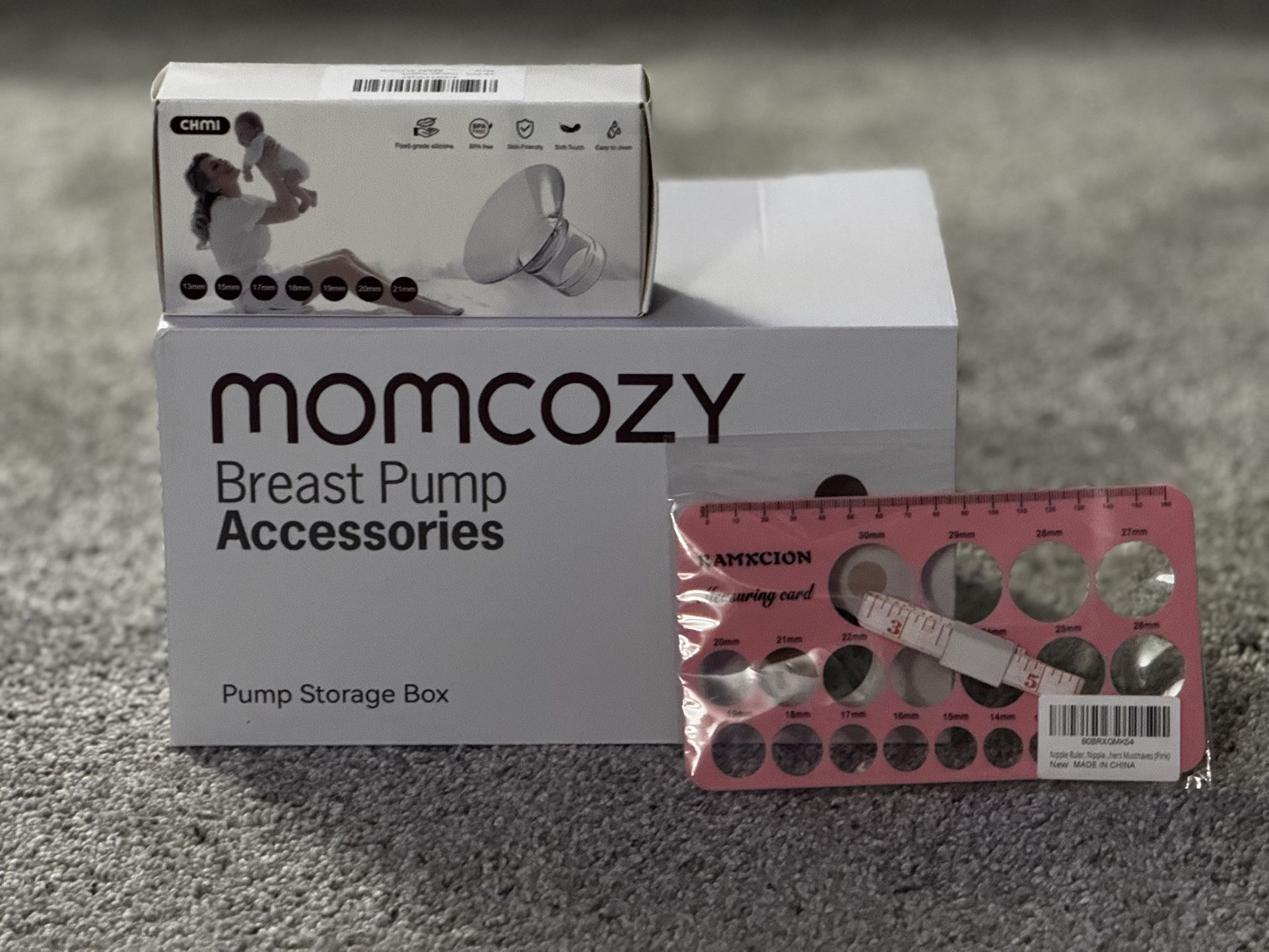 Breast pump storage box/Nipple measurements/Flange inserts.