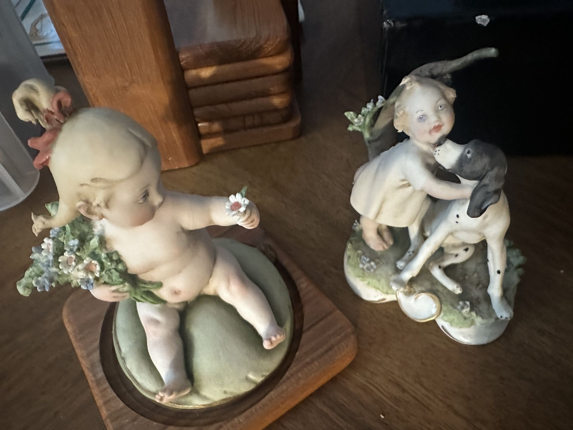 Porcelain Figurines Set