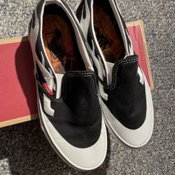 ASAP Worldwide Vans Size 7 Men’s 