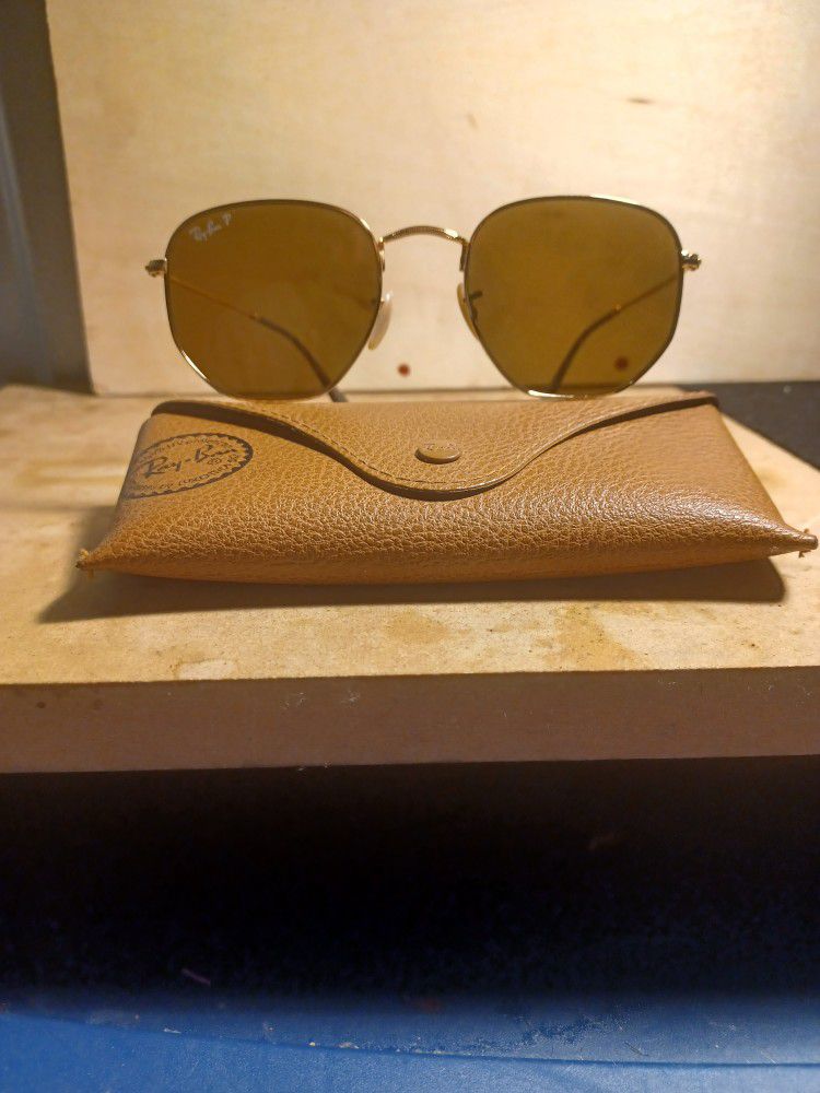 Louis Vuitton sunglasses for Sale in Charlotte, NC - OfferUp