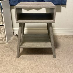 End Table/ Side Table