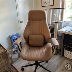 Desk chair