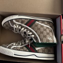 gucci tennis shoes