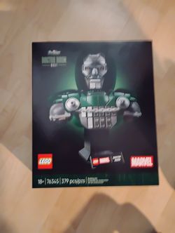 LEGO Marvel Doctor Doom Bust - Building Set -76345