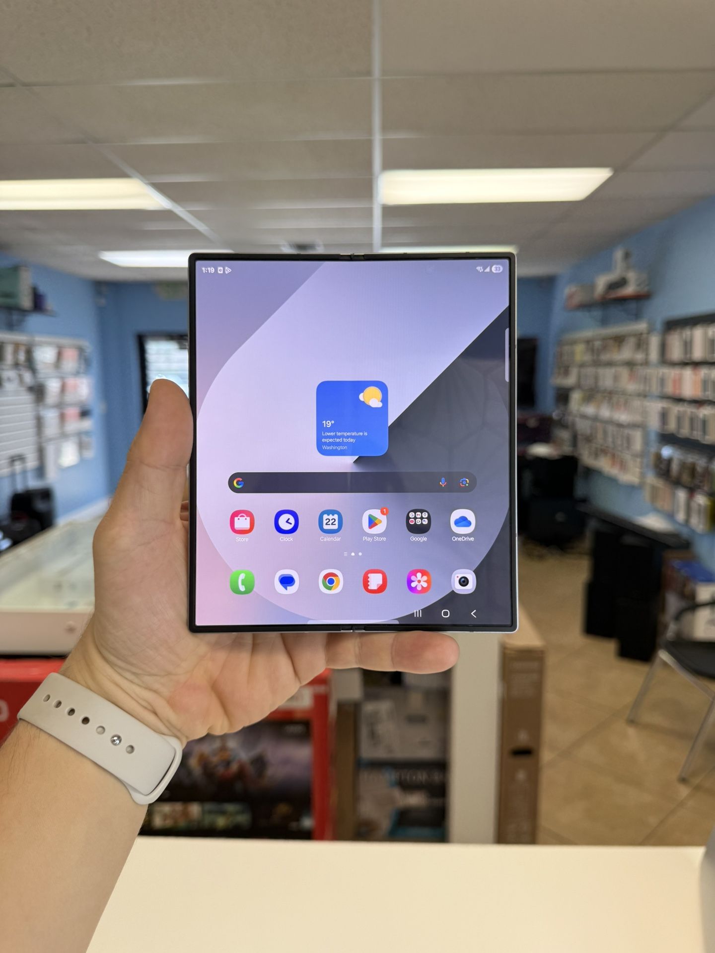 Samsung Galaxy Z Fold 6 - 256 GB - Silver (Unlocked) New - Finance Available