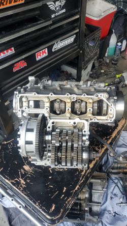 Suzuki Gsxr (contact info removed)Engine Parts