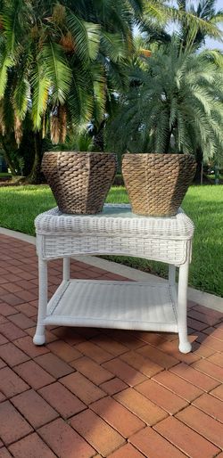 (2) Nice Flower Pots 11"H 13"W