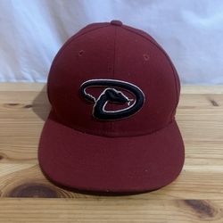 New Era 59Fifty Arizona Diamondbacks 6 5/8 Fitted Hat Maroon with Black Logo Used Good Condition $20 Meet Up In Irving @dfwgoods