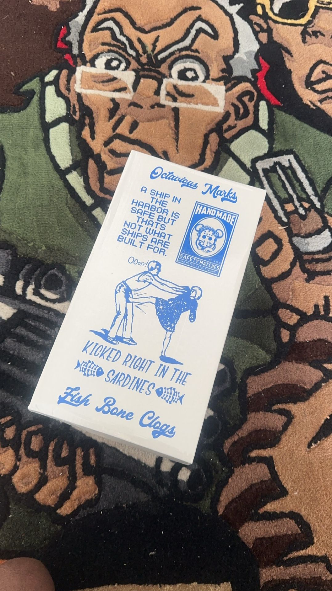 OM NewYork Fishbone Clogs