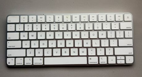 Apple Magic Keyboard Space Gray Wireless Lightning