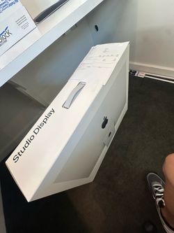 Studio Display Monitor