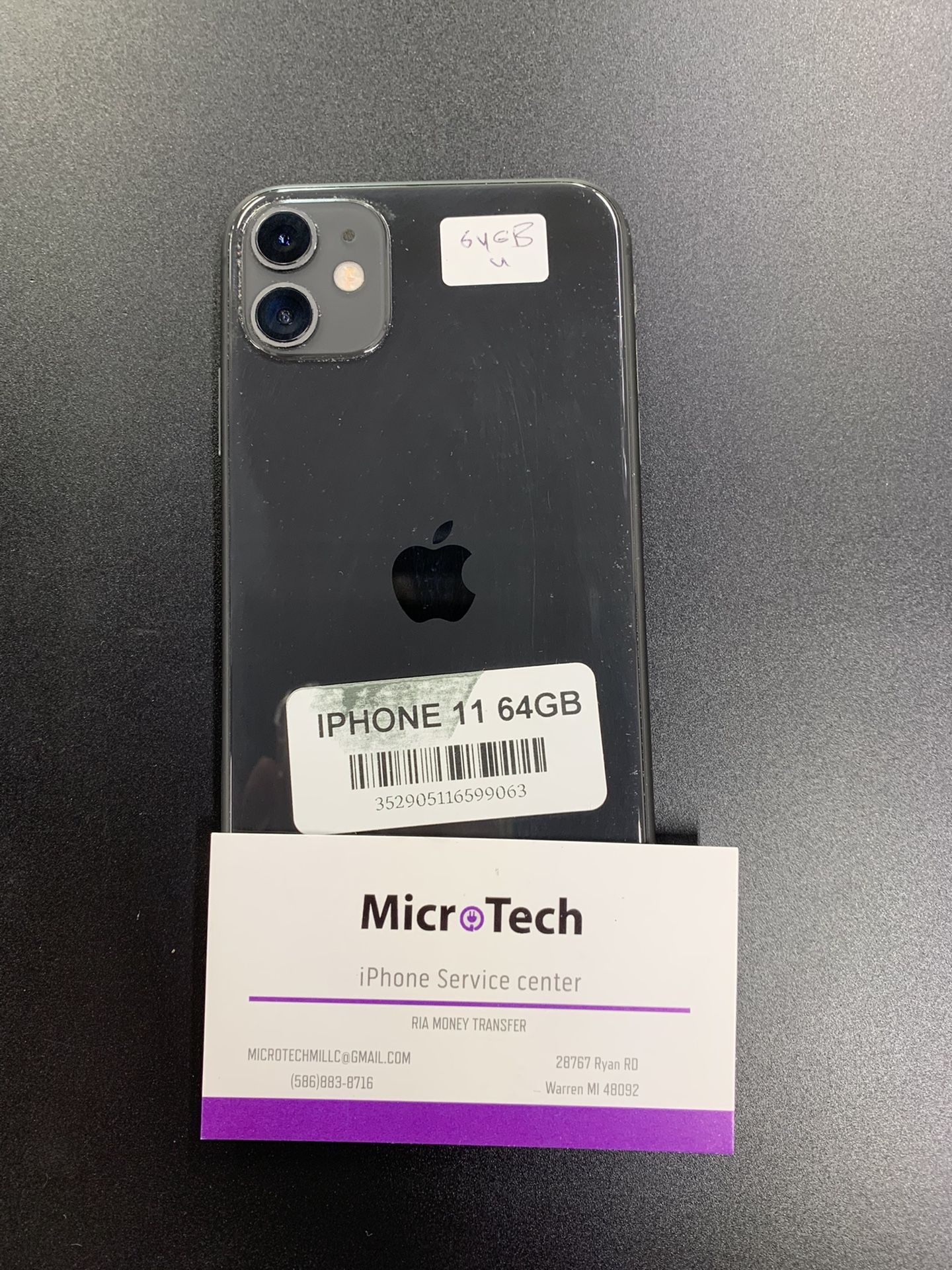 iPhone 11 64GB Unlocked