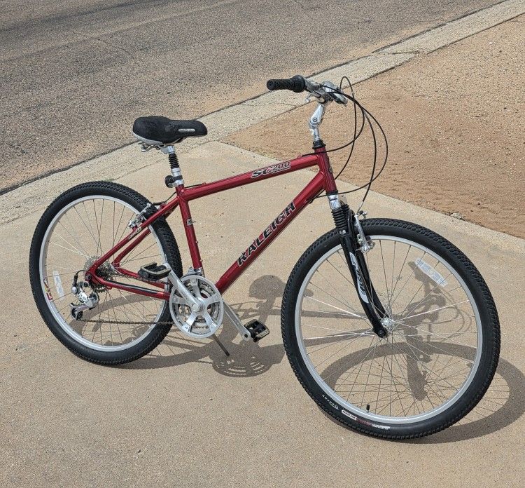 Raleigh SC200 Mtn Bike 26"
