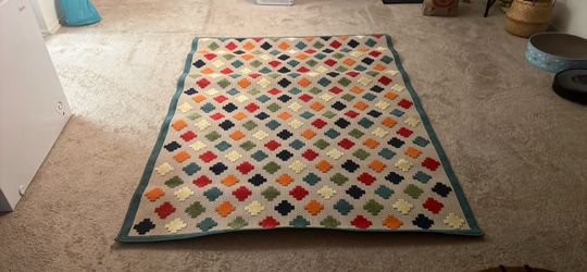 Area rug