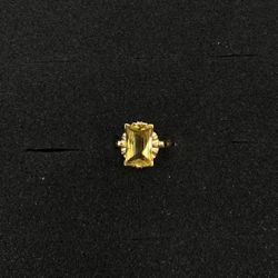 Ladies Yellow Gold Ring 