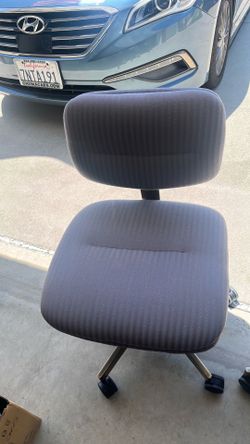 Swivel office chairs