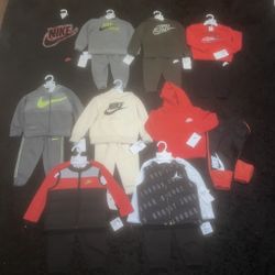 NWT Nike 2t