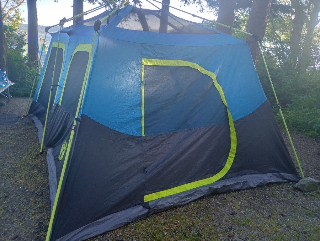 Coleman DARK Room Cabin Tent